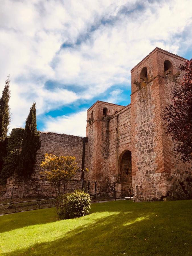 El Capricho Del Arco_Apartamentos Burgos Catedral المظهر الخارجي الصورة