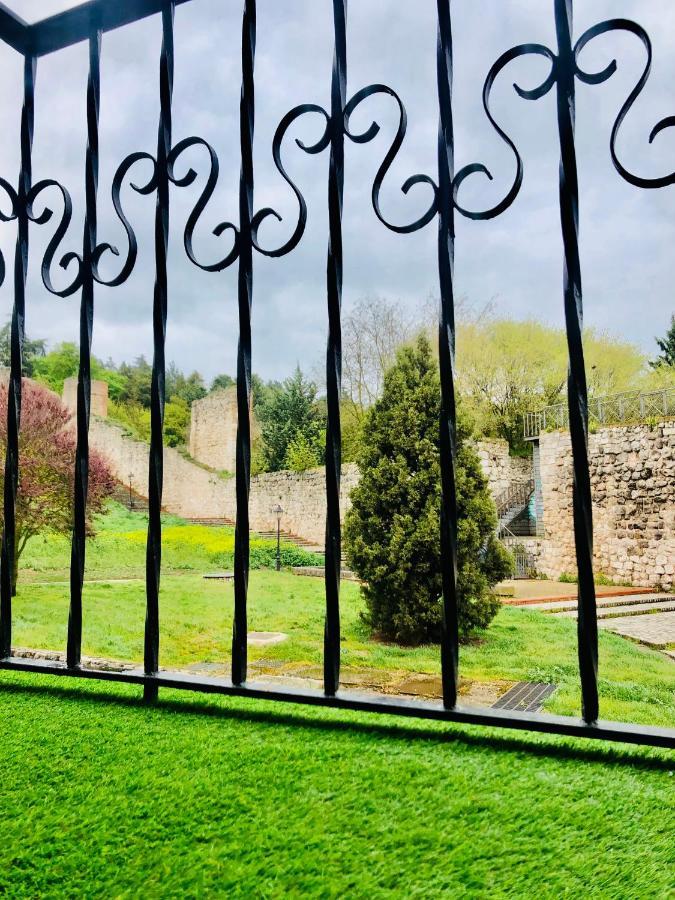 El Capricho Del Arco_Apartamentos Burgos Catedral المظهر الخارجي الصورة