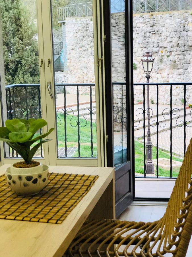 El Capricho Del Arco_Apartamentos Burgos Catedral المظهر الخارجي الصورة